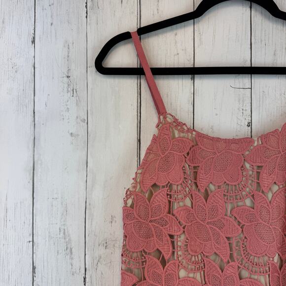 Alice + Olivia Dusty Rose Waverly Crochet Strappy Tank Top Floral Fringe Size 0 - Picture 3 of 13